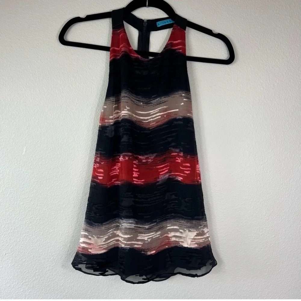 NWT ALICE + OLIVIA Stylish Black and Red Women's Top - Picture 4 of 7